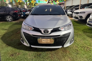 YARIS XL